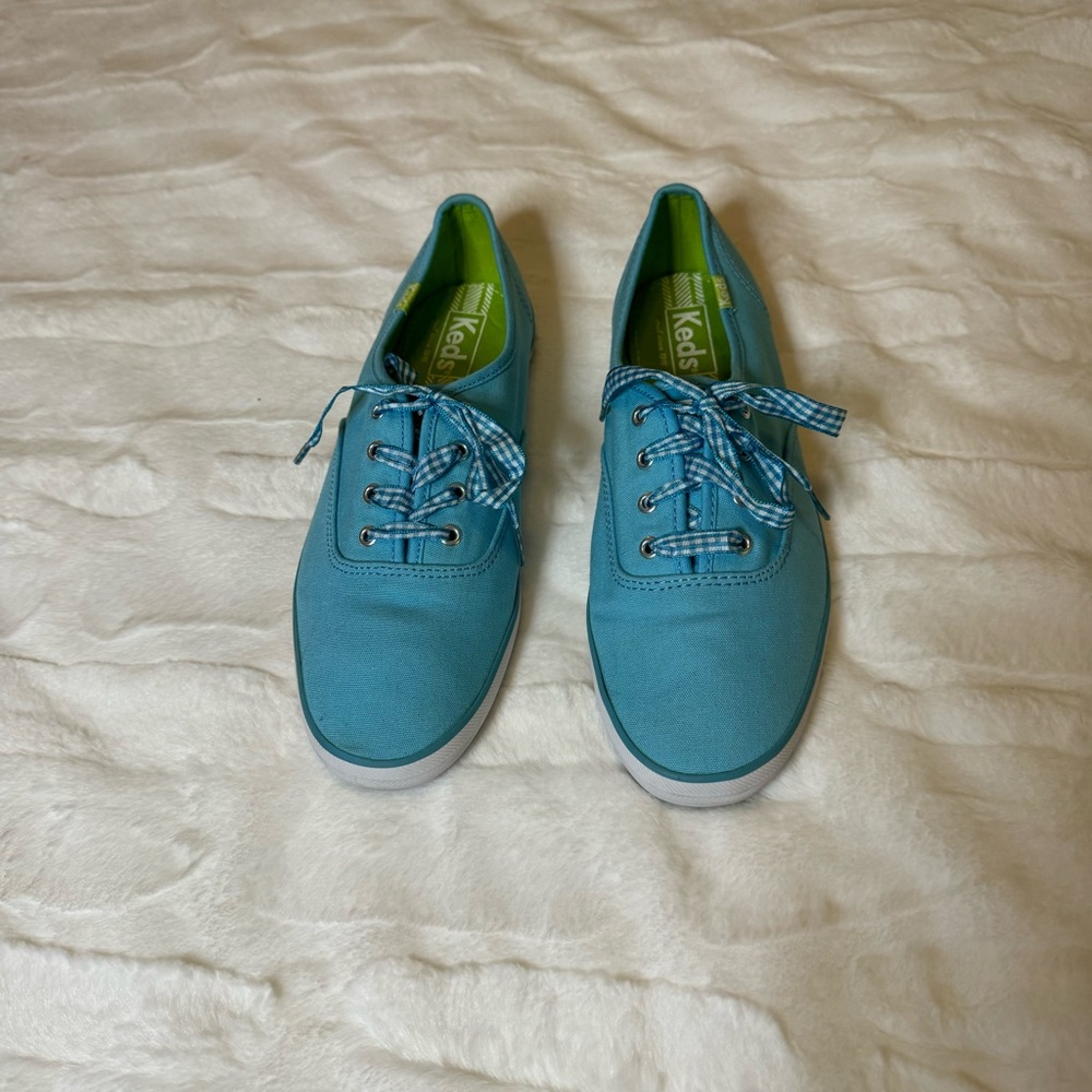 Keds Champion turquoise blue tennis shoes. 7 1/2